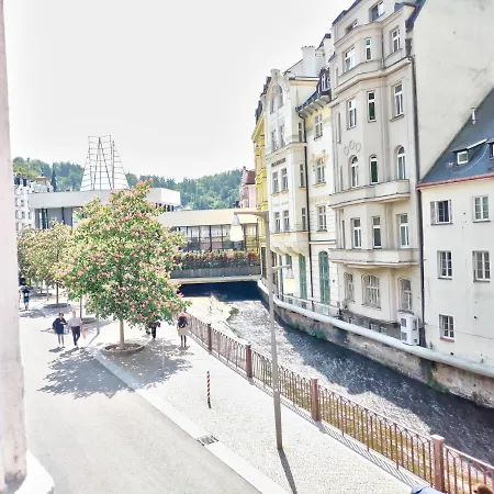Karlsbad Family Apartment Exterior photo